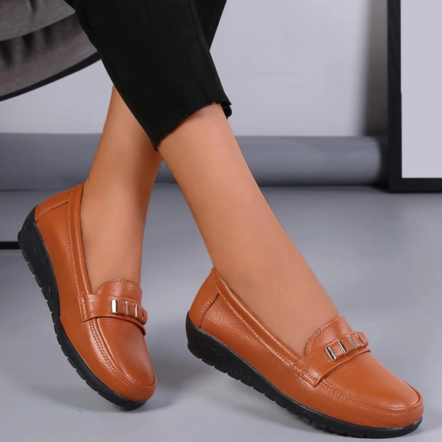AMDBEL Flats Shoes Women Dressy Comfortable Women's Leather Casual Penny Loafers Slip-On Walking Driving Boat Flat Shoes