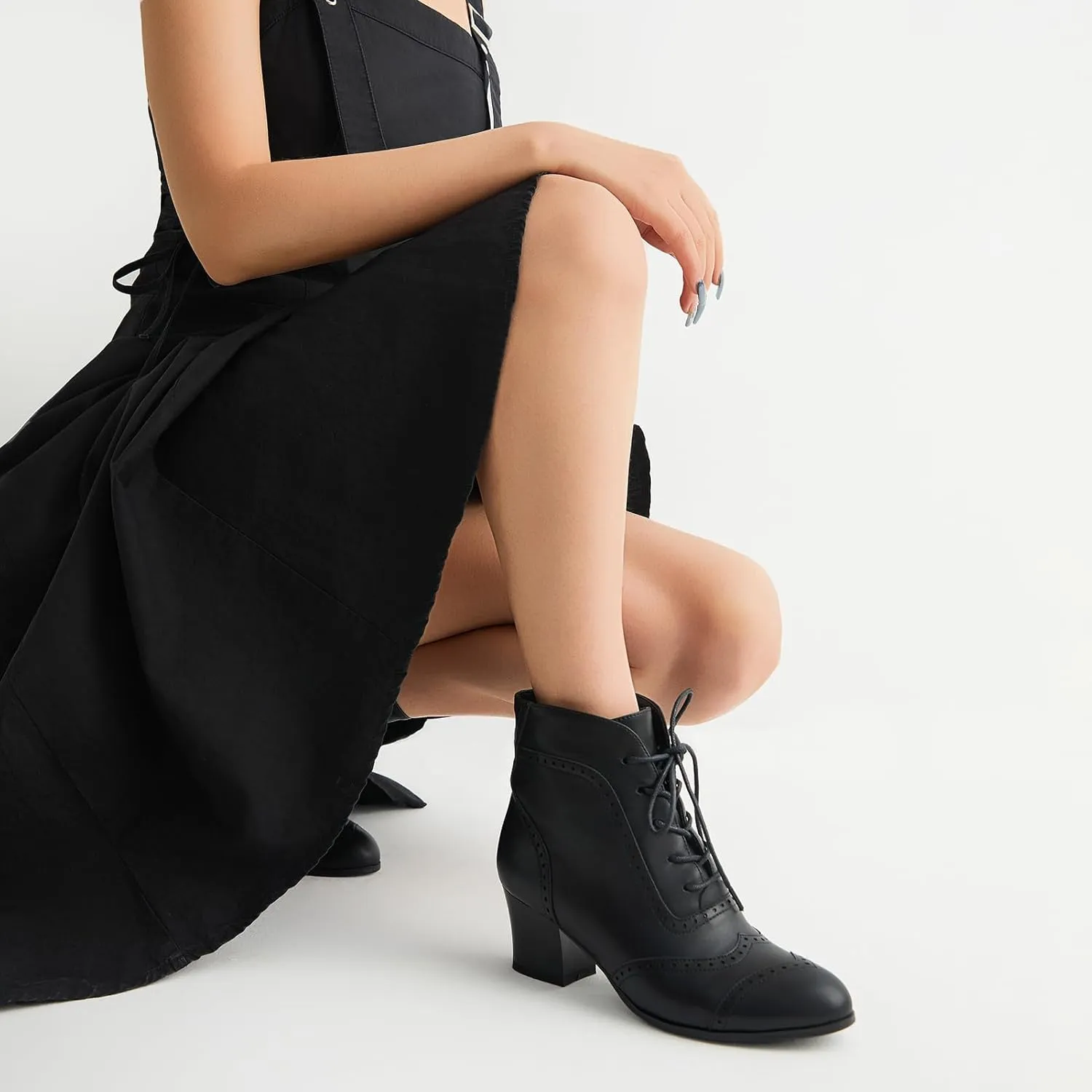 Black Short Ankle Boots Lace Up Booties for Women Side Zipper Victorian Boots Block Chunky Mid Heel