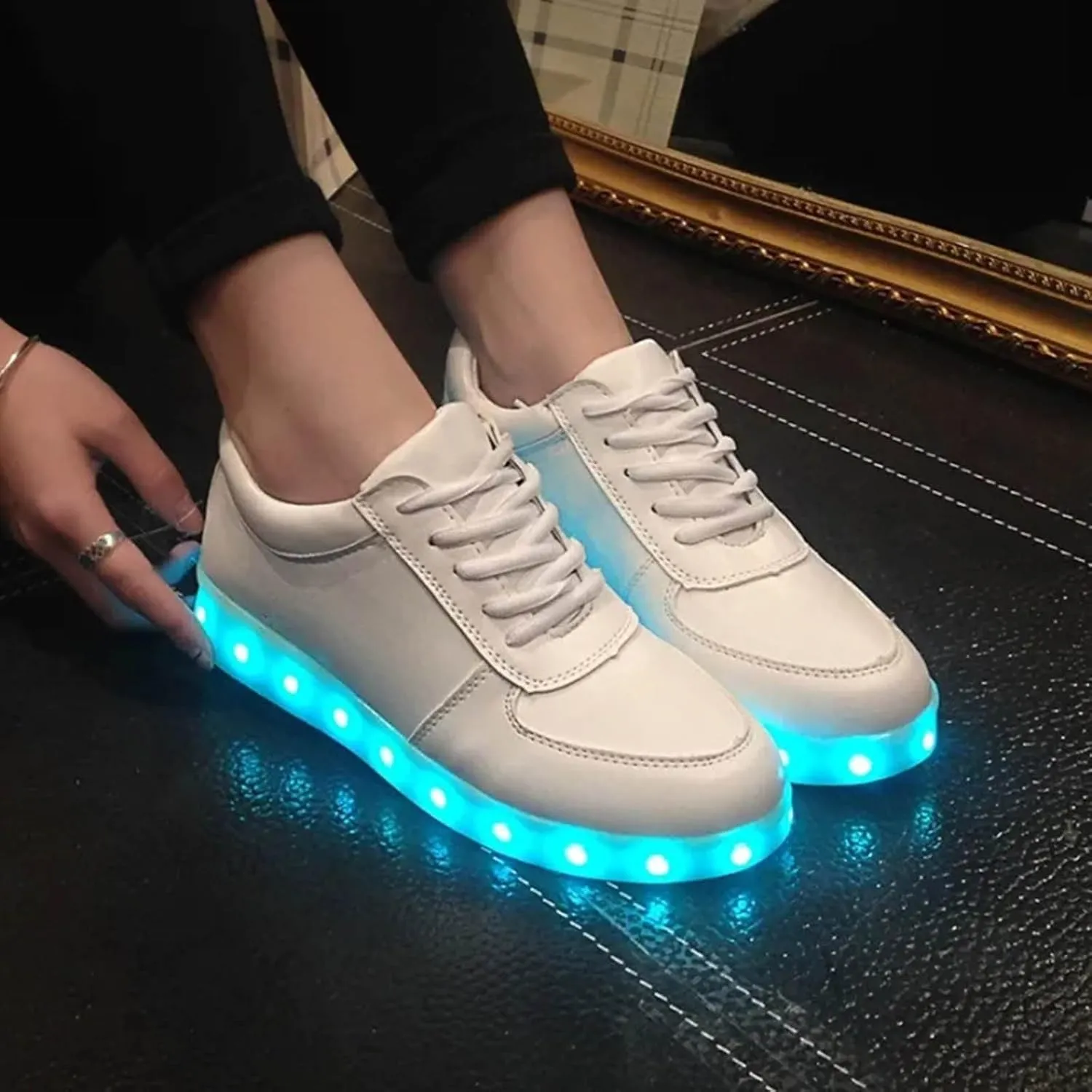 Breathable Dress Sneaker Student Shoes Thick Soled Sports Shoes Fashionable Light USB Rechargeable Skate Sports