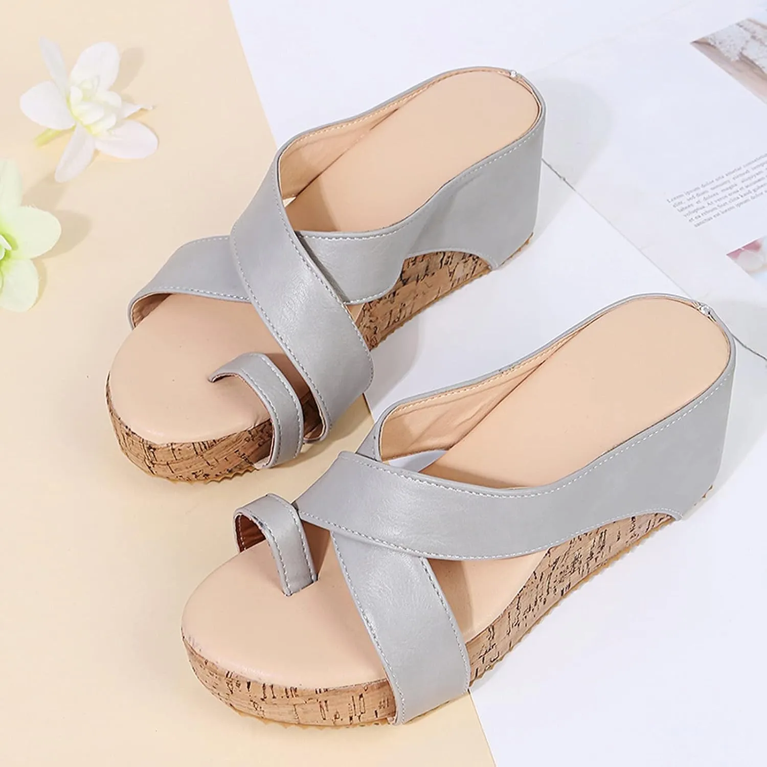 Eduavar Sandals for Women Dressy Summer, Women's Sandals Dressy Summer Beach Sandals Lace Trim Ring Toe Floral Flat Sandals
