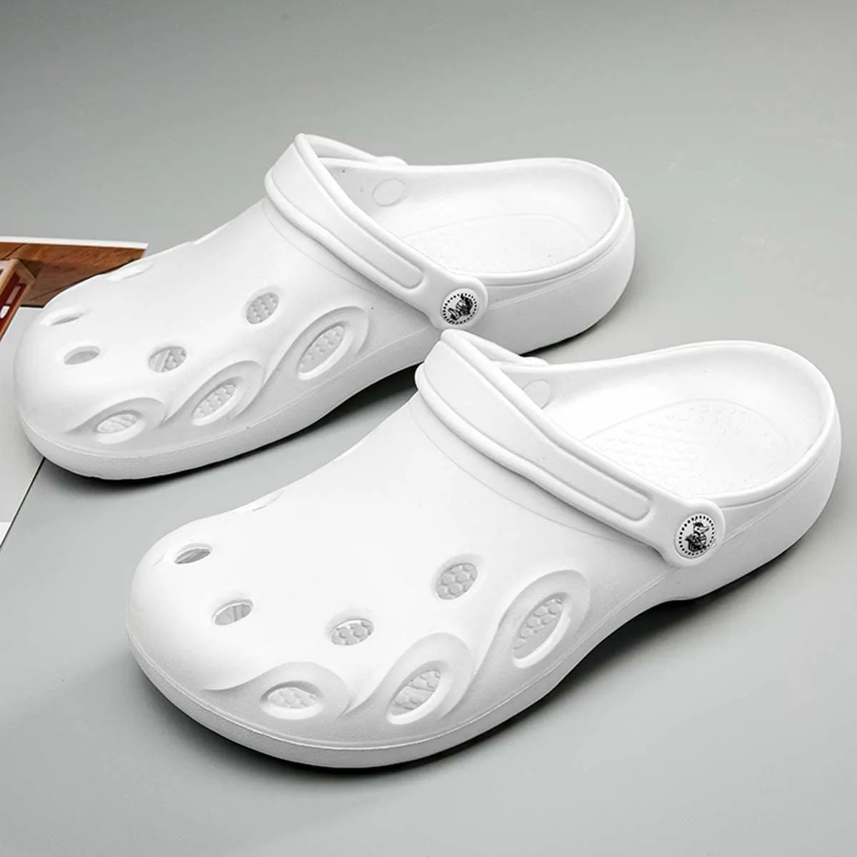 HYDLONGR Women's Summer Light Weight Breathable Quick-Drying Flat Garden Sandals Beach Slippers Clogs Mules Shoes