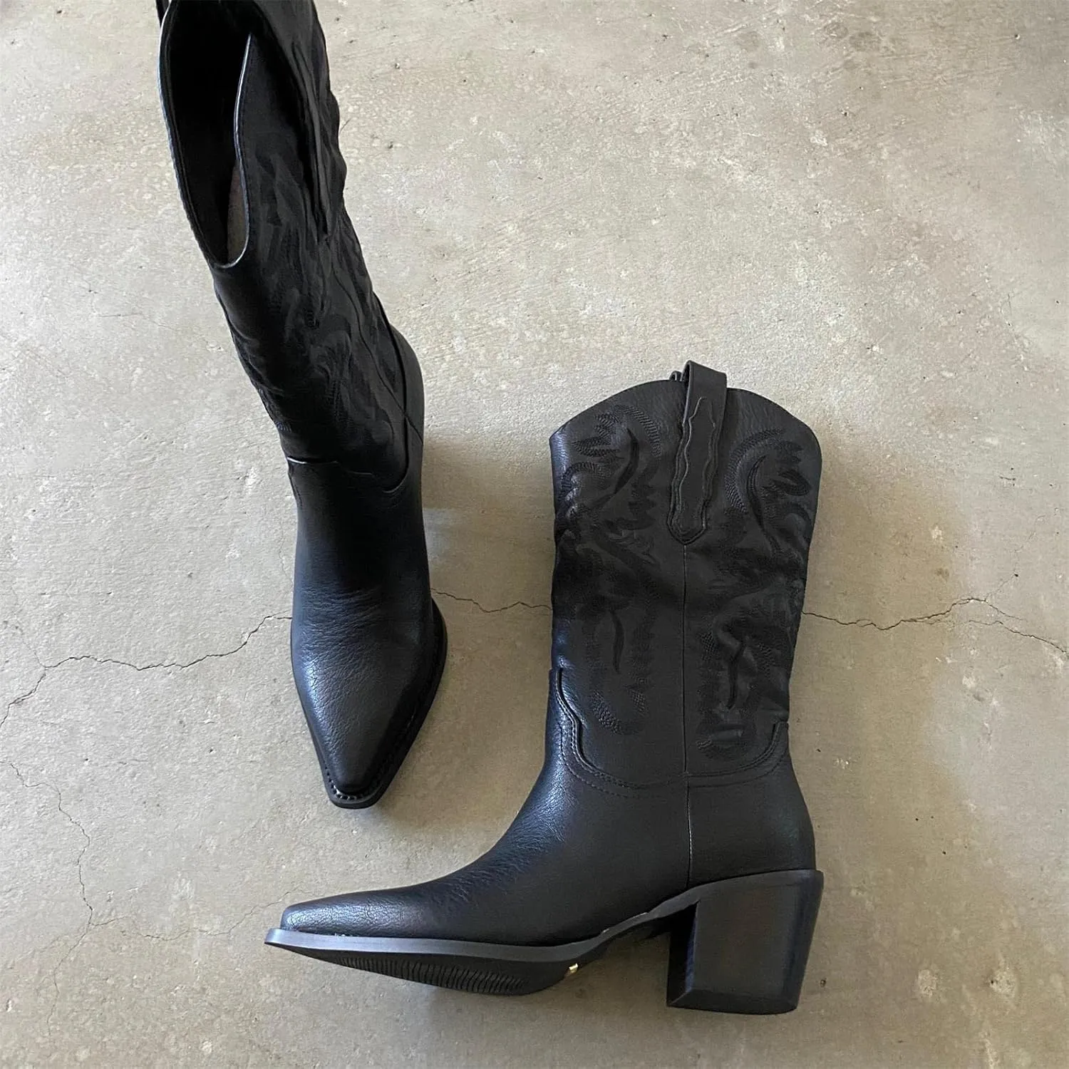 keleimusi Women's Western Embroidered Cowgirl Boots for Women Knee High Wide Calf Cowboy Boots Slip On Pointed Toe Chunky Heel Pull-On Tall Boots