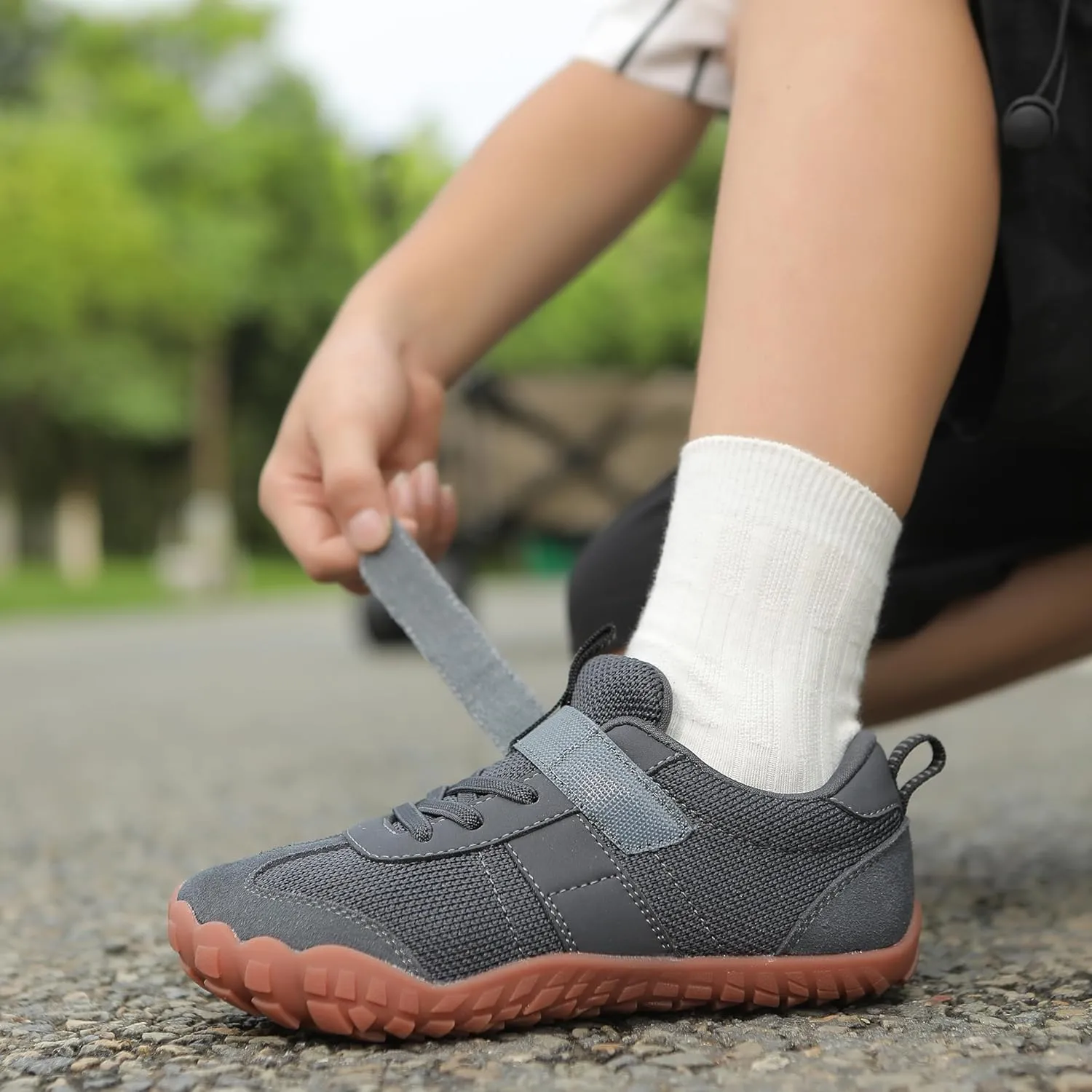 KUBUA Boys Girls Sneakers Kids Barefoot Shoes Comfort Anti-Slip Walking Shoes for Indoor Outdoor Toddler Little Big Kid