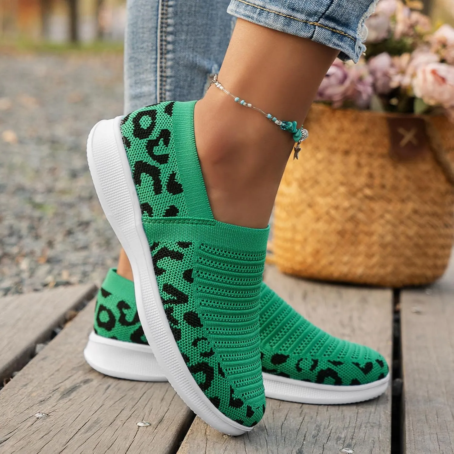 Ladies Fashion Leopard Print Color Block Breathable Mesh Knitted Flat Bottomed Casual Sports Shoes Sneaker Women Shoes