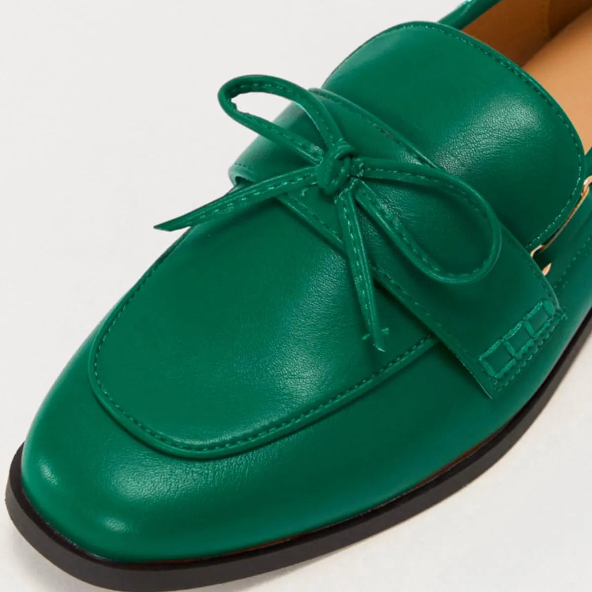 LEHOOR Women Square Closed Toe Flats Bow Slip On Flat Penny Loafer Matte Knotted Flat Shoes Comfort Two-Tone Oxford Loafers Office Ladies Work Daily Bass Coach Loafers Driver Club Spring 4-11 M US