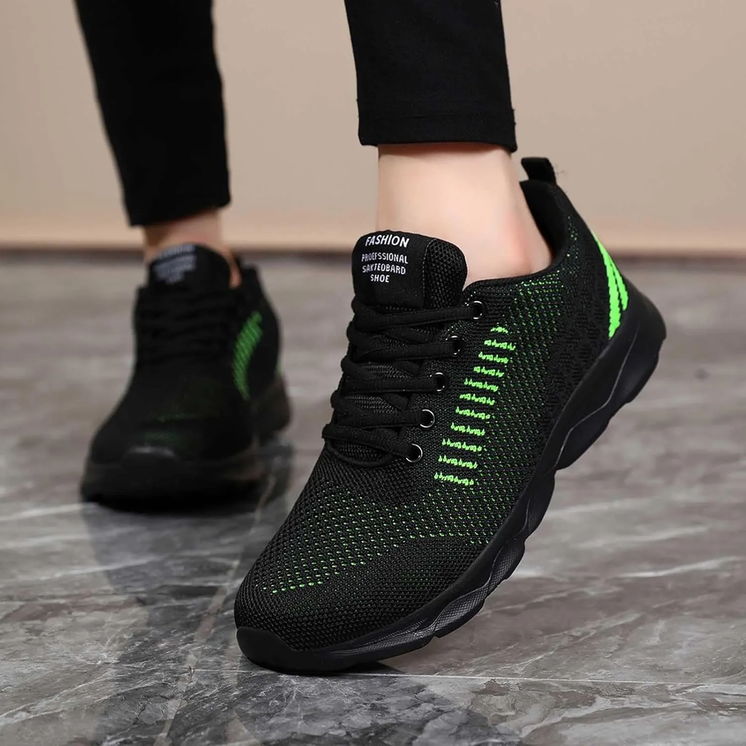Lovers Fashion Mesh Breathable Flying Woven Sneakers for Men and Women Color Matching Casual Mens Fashion Sneaker Boots