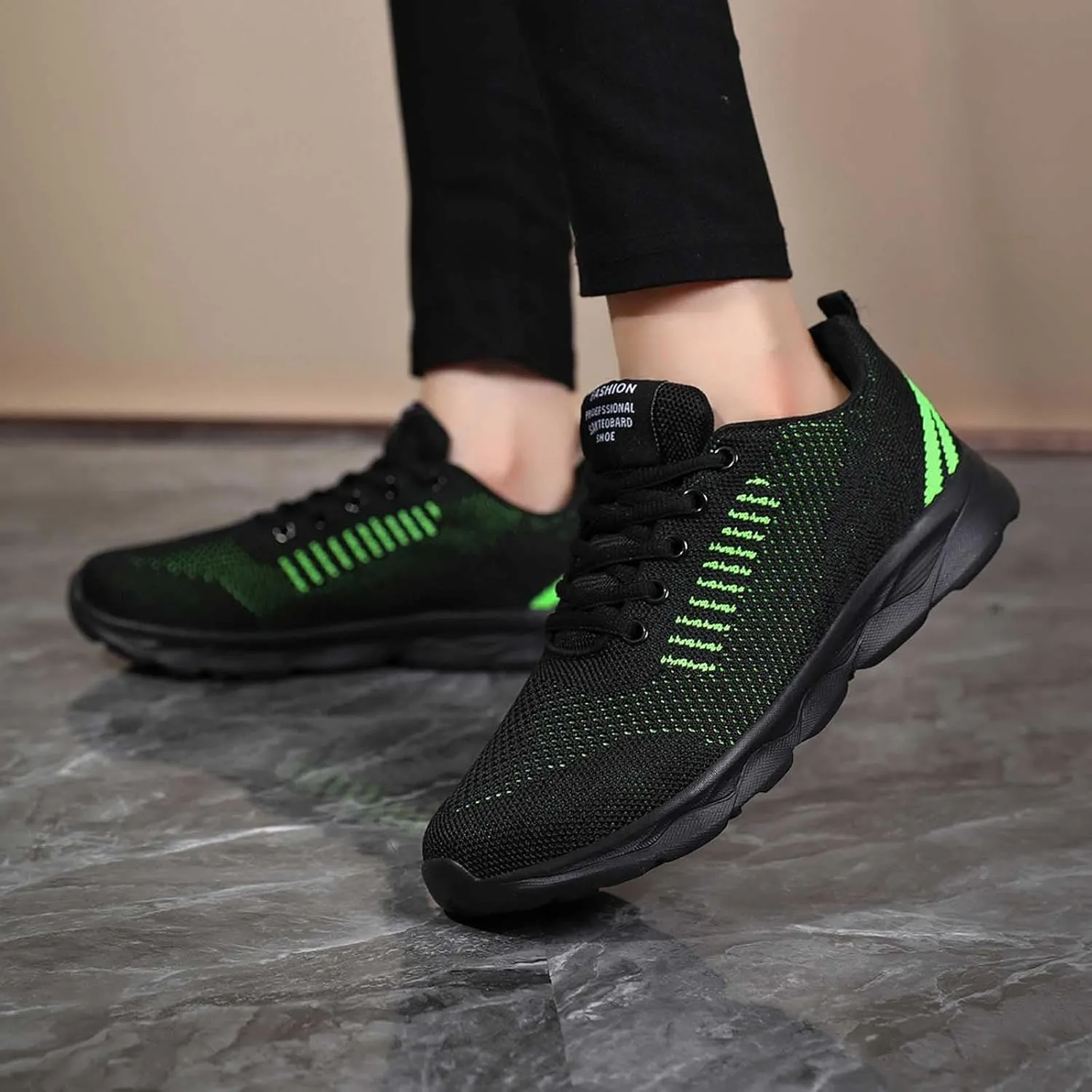 Lovers Fashion Mesh Breathable Flying Woven Sneakers for Men and Women Color Matching Casual Mens Fashion Sneaker Boots