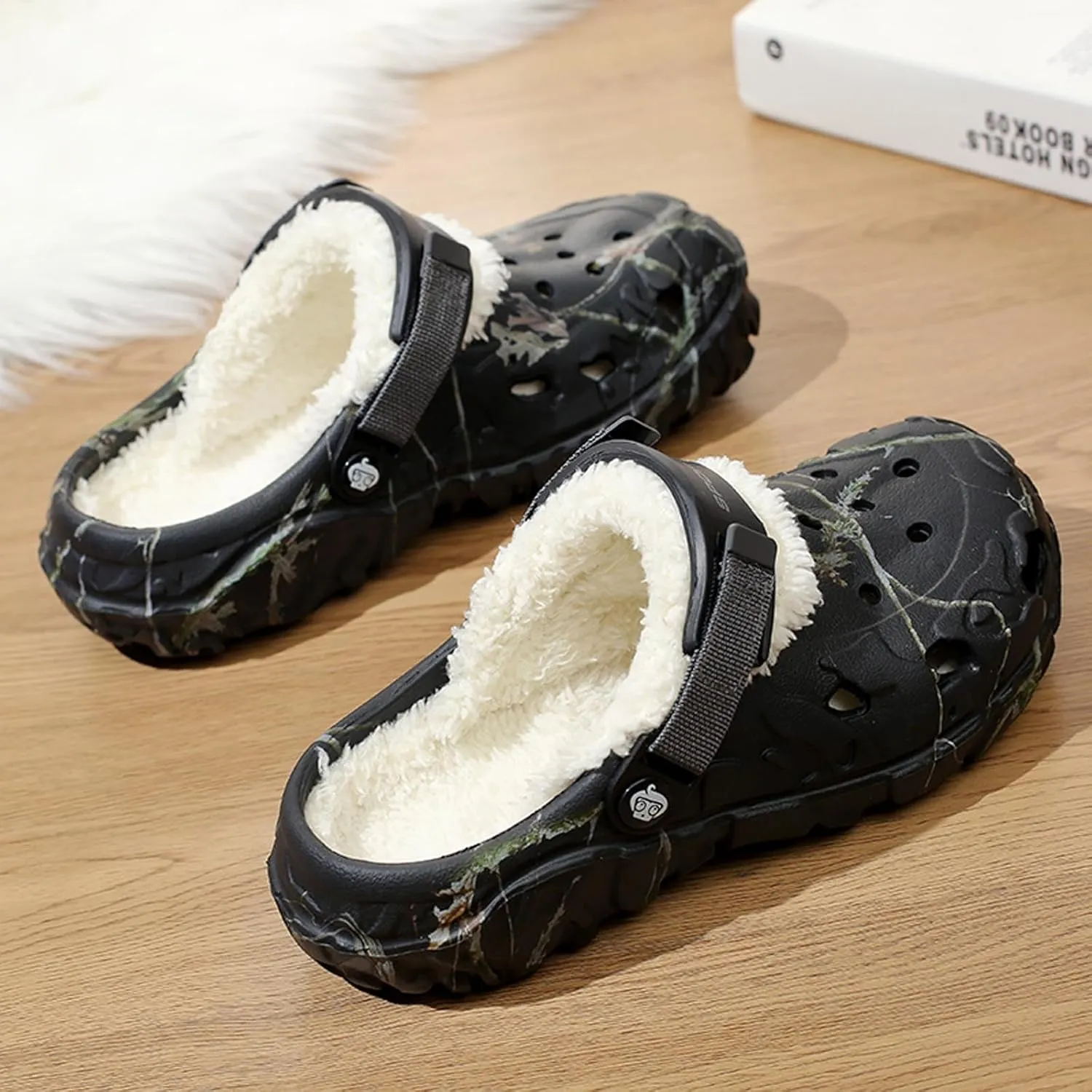 Meidiastra Women's Mens Fur Lined Clogs Waterproof Non Slip Garden Shoes Warm Plush House Slippers Indoor Outdoor Mules