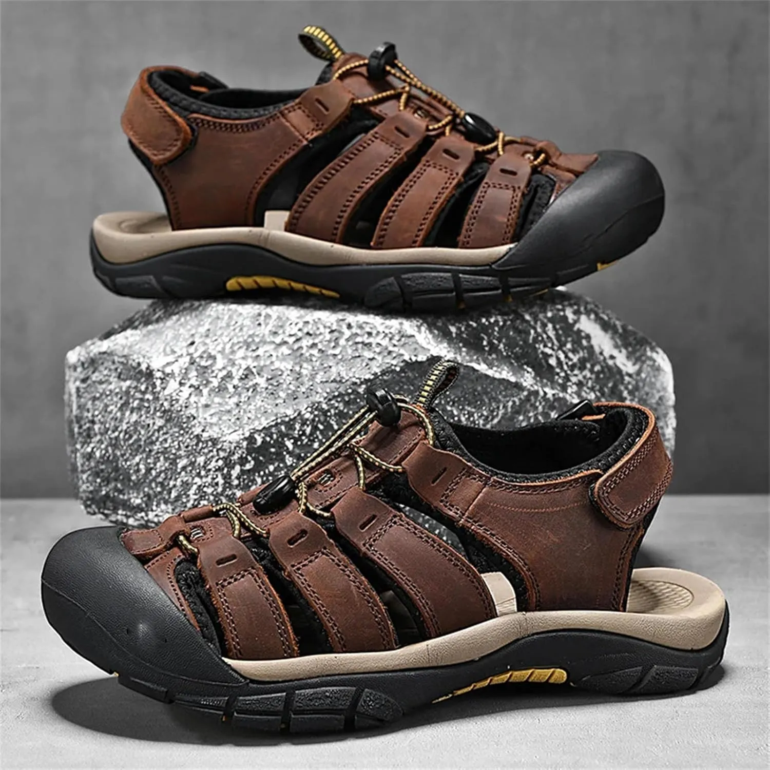 Men's Breathable Leather Sandals - Durable Beach Shoes with Reinforced Construction