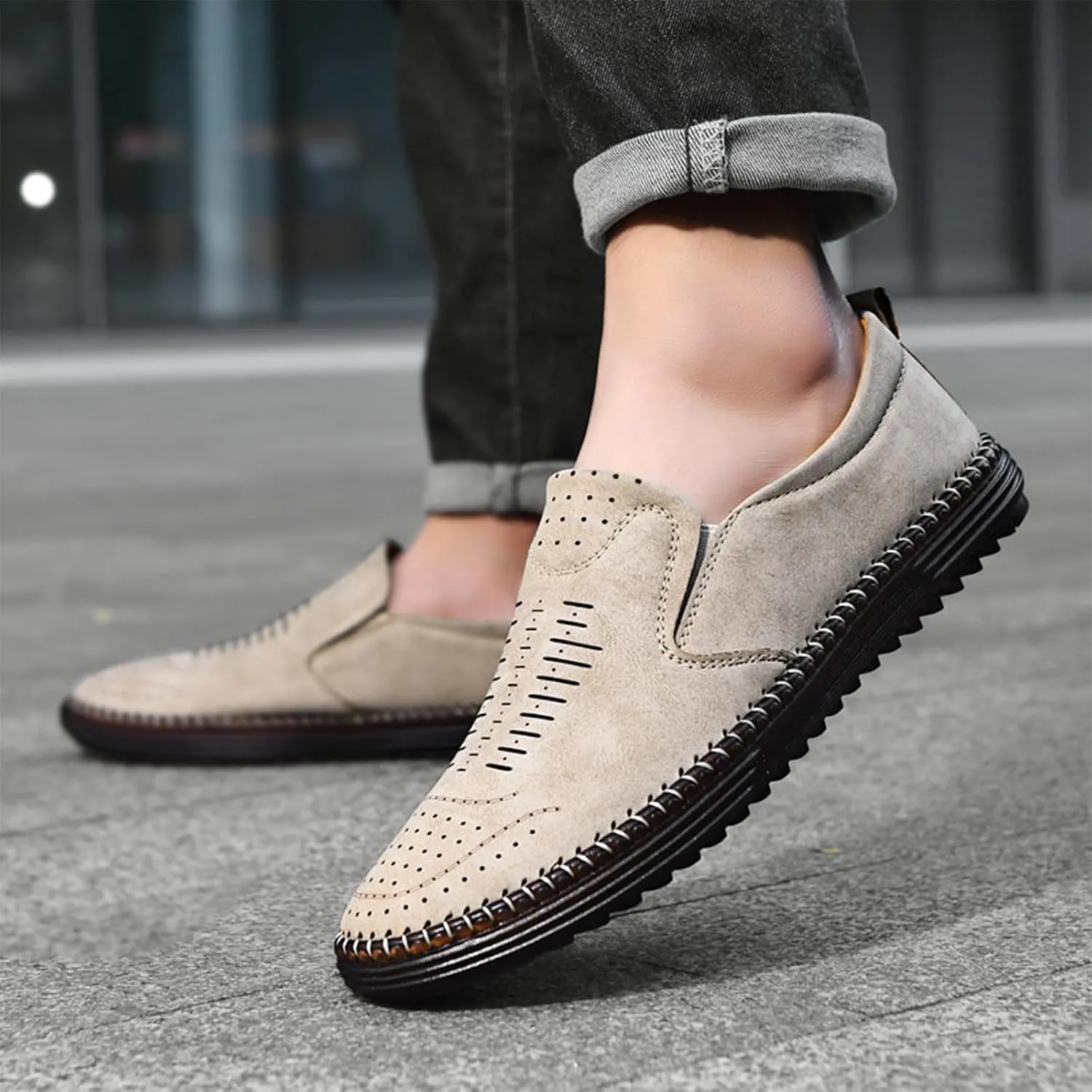 Men's Hand-Sewn Leather Flat Loafers Comfortable Cowhide Soles Non-Slip Slip-On Walking Shoes Summer Breathable Driving Shoes