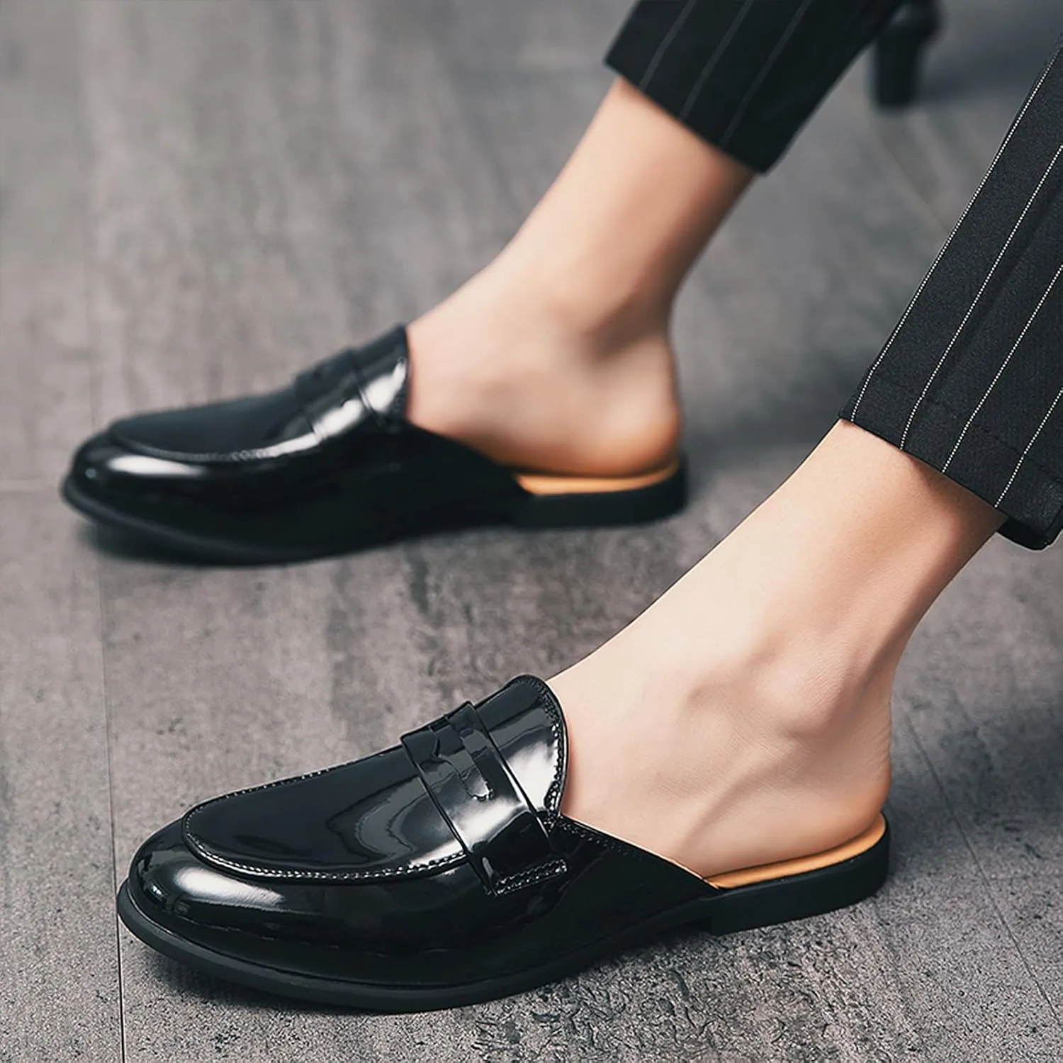 Men's Patent Leather Low Heel Mules Casual Slip-On Round Toe Backless Flat Penny Loafers Comfortable Non-Slip Half Mule Sandals Business Dress Smoking Slippers