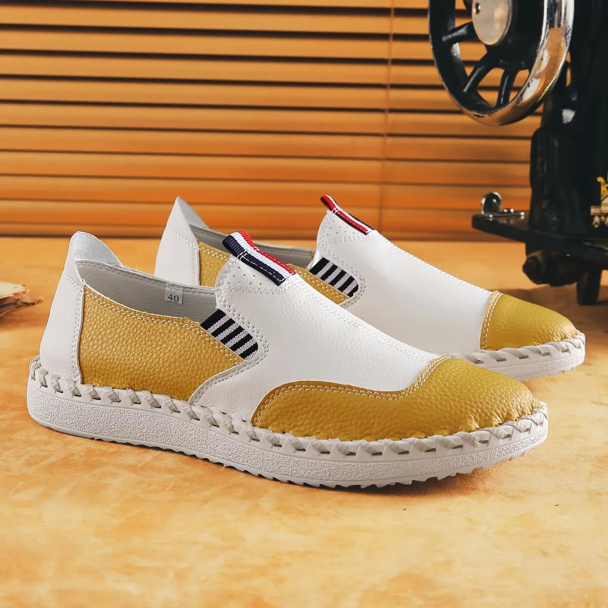Men's Slip on Oxfords Boat Shoes Casual Leather Loafers Walking Sneakers Breathable Driving Dress Business Wokr Shoes