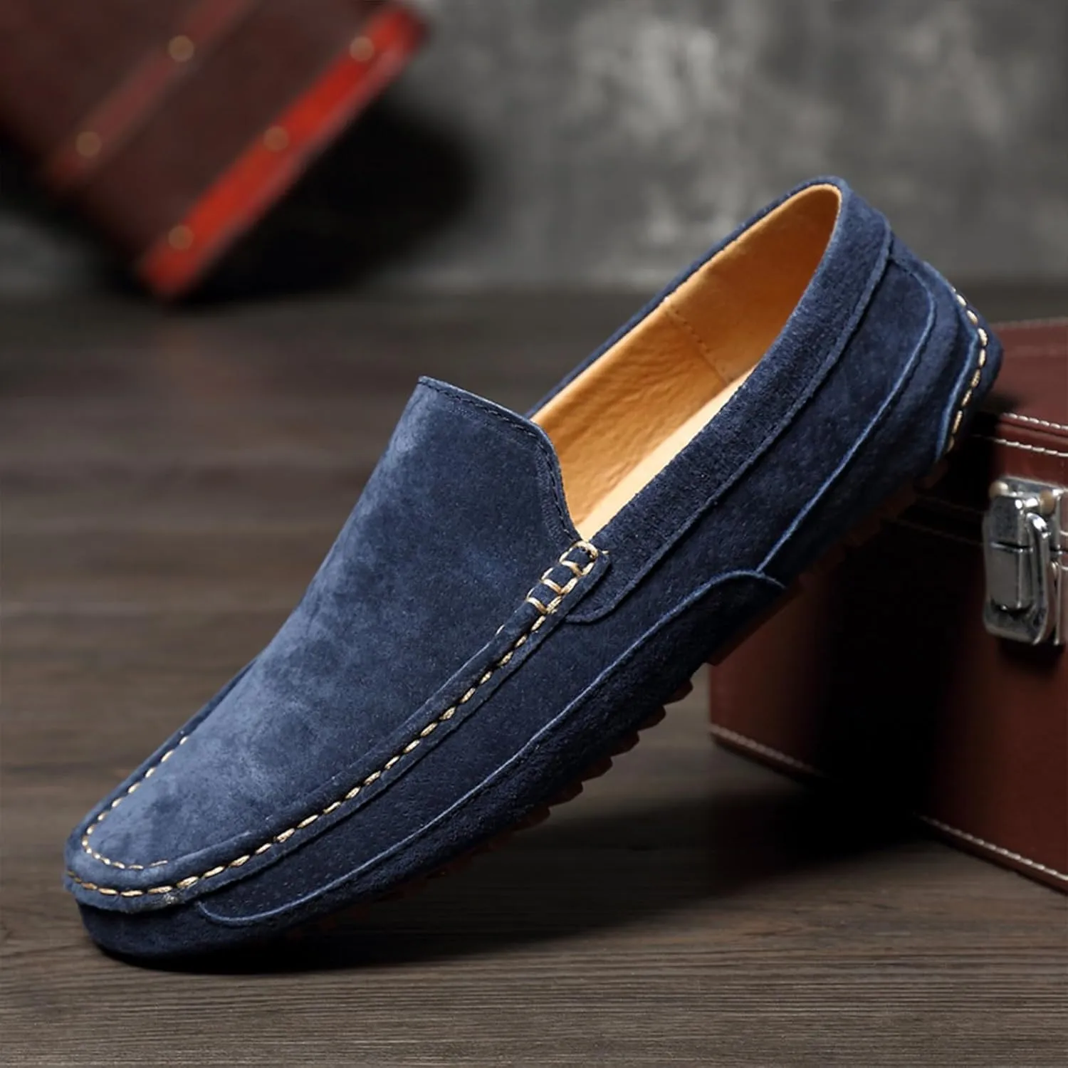 Men's Suede Driving Penny Loafers Retro Round Toe Solid Color Moccasin Shoes Comfortable Slip On Casual Dress Boat Shoes