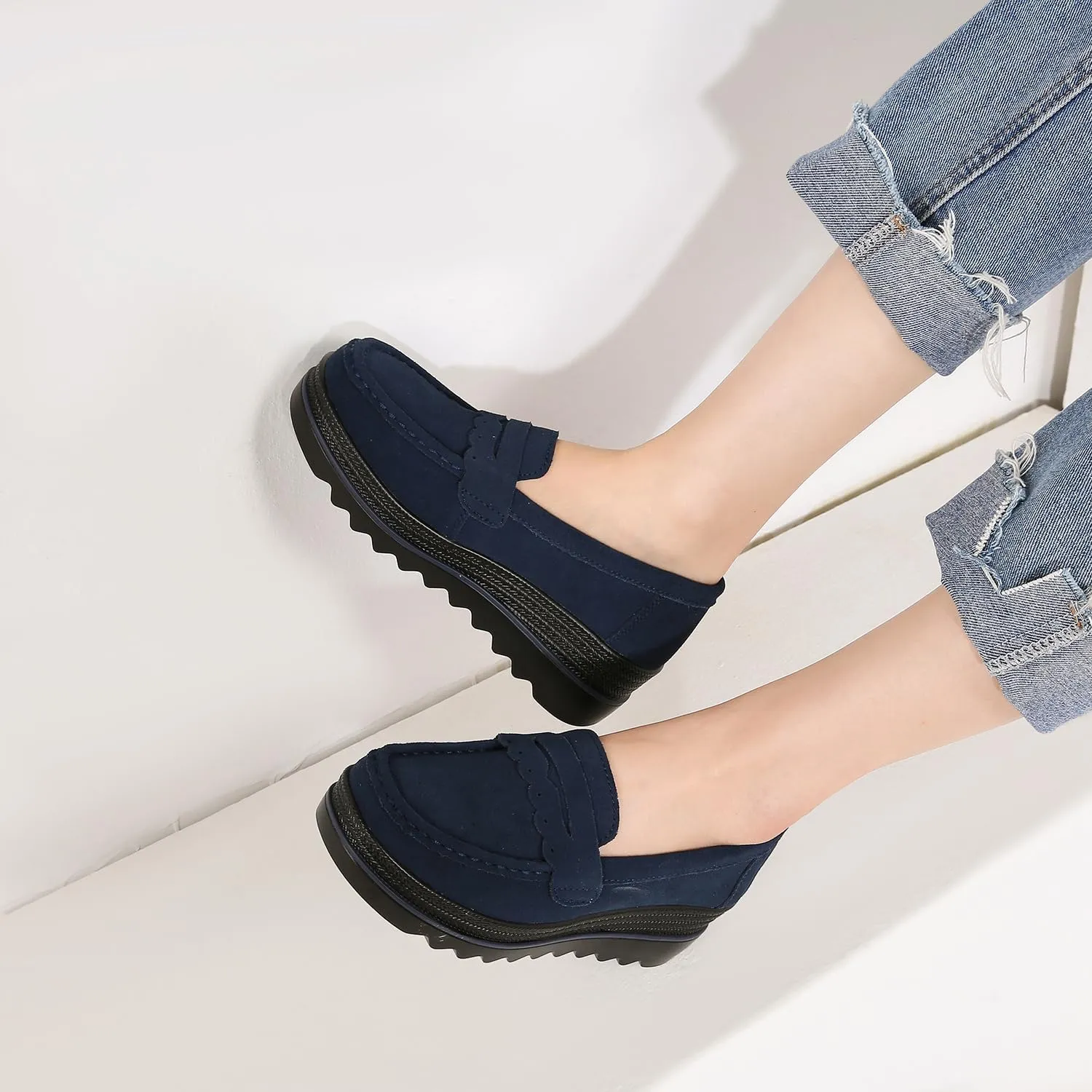 Ruitaoo Women's Slip On Platform Loafers Comfort Suede Wedge Shoes Low Top Moccasins for Casual and Daily