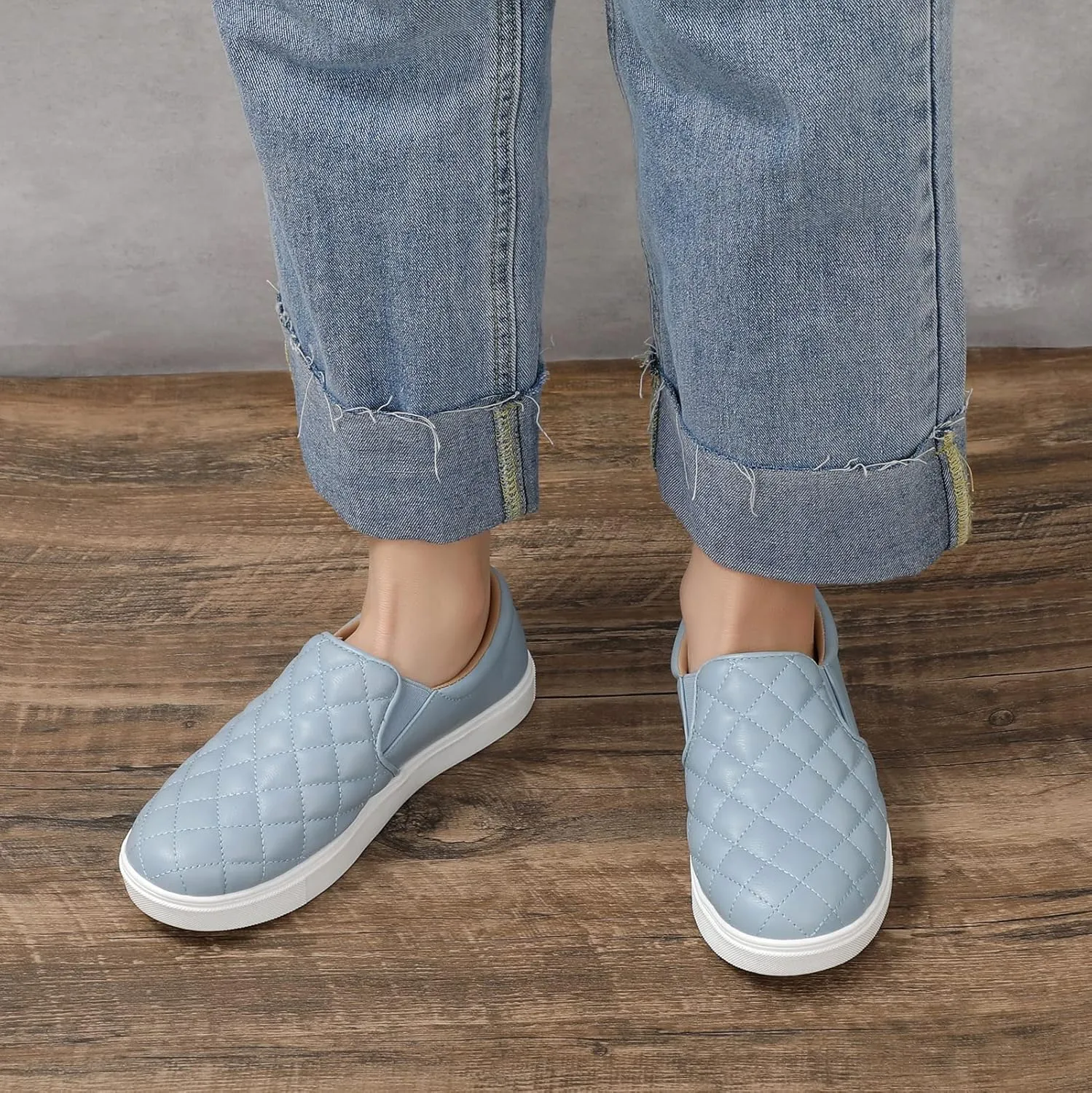 STQ Loafers for Women Memory Foam Slip On Sneakers EleeS Quilted 1.0 Comfort Fall Shoes