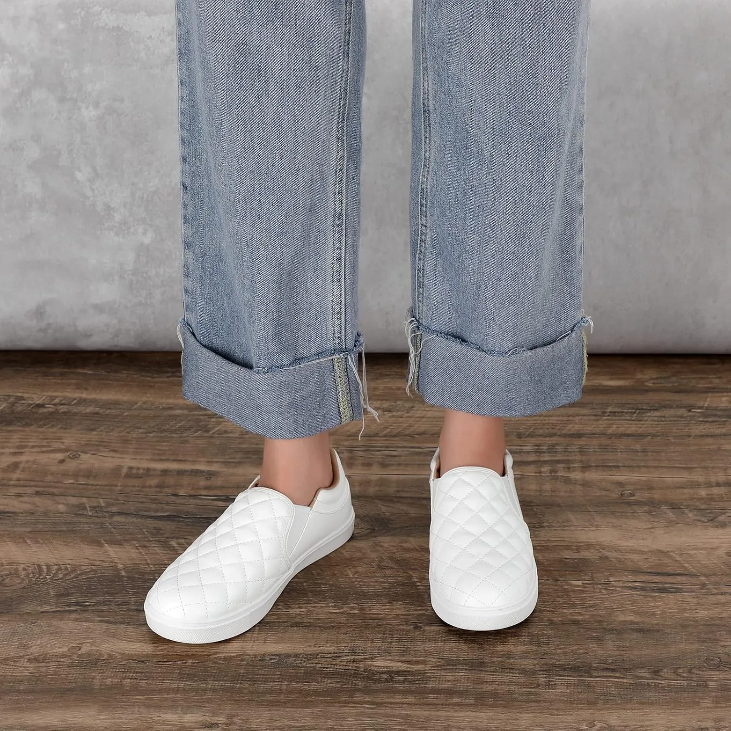 STQ Slip On Shoes for Women Fashion Sneakers Elees Quilted 2.0 Comfort Casual Fall Loafers