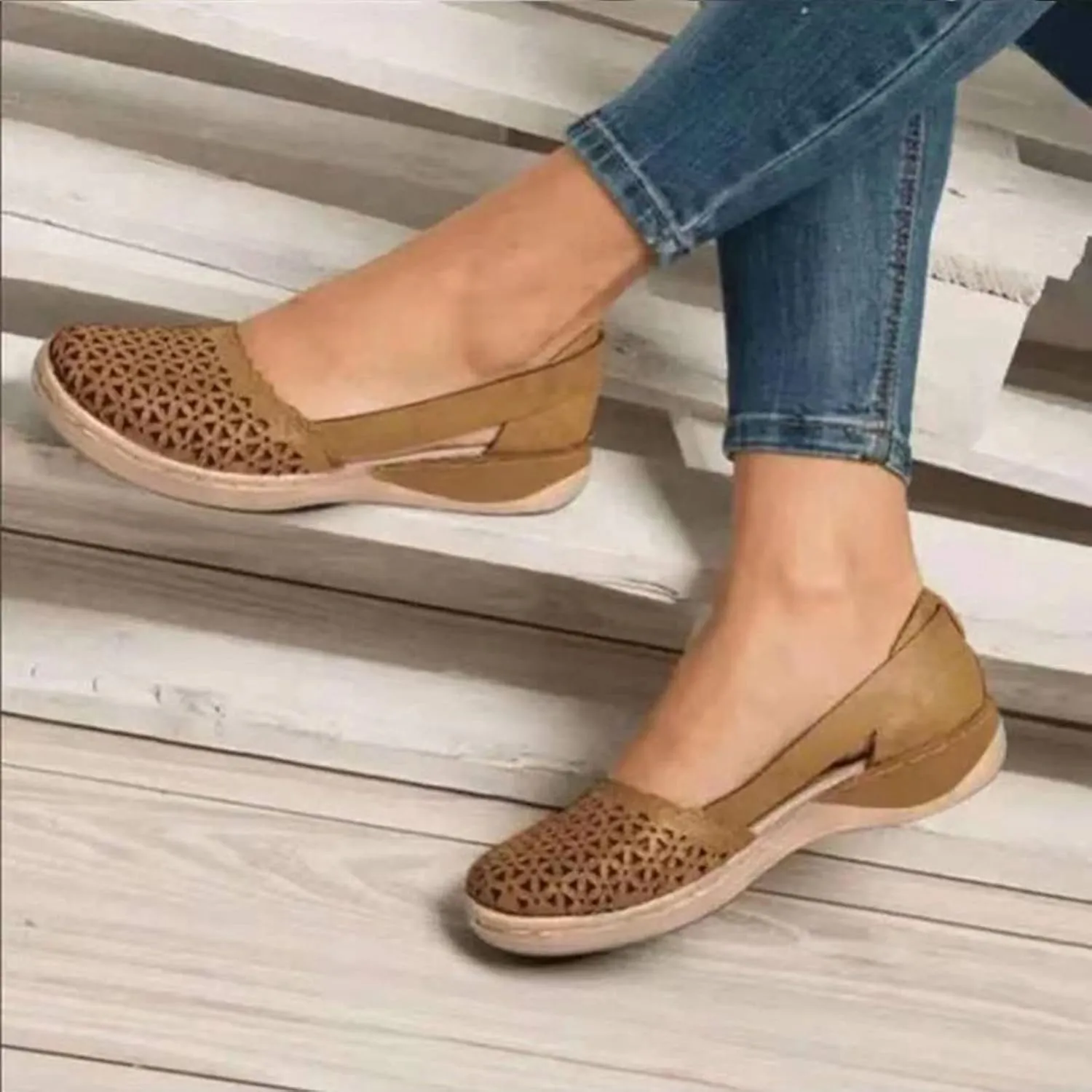 SuanlaTDS Closed Toe Sandals for Women 2025 Platform Orthopedic Slip-on Slides Hollow Out Wedge Summer Low Heel Dressy Comfortable Outdoor Walking Daily Wear Casual Loafers Work Shoes