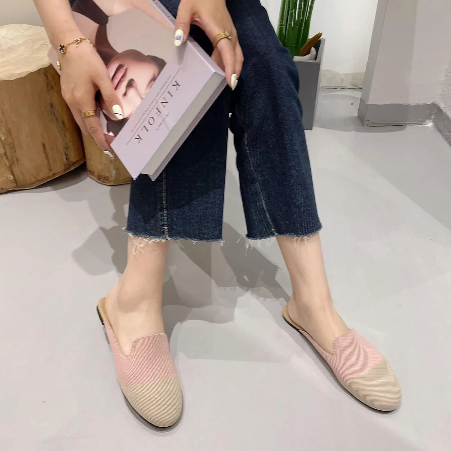 WENJIAZHIZHI Knit Mules House Slippers for Womens Cut-Out Slides Sandals Flats Dress Shoes Casual Slip-On Backless Loafers
