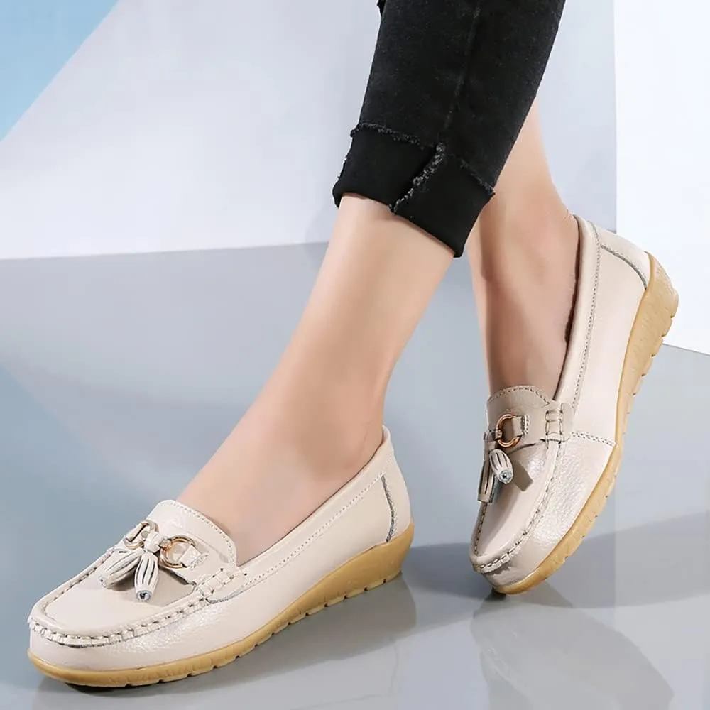 WERWAES Casual Women’s Loafers Flat Metal Buckle Comfortable Lightweight Penny Loafers for Womens Leather Slip-on Outdoor Driving Moccasion Boat Shoes