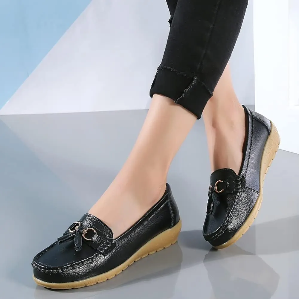 WERWAES Casual Women’s Loafers Flat Metal Buckle Comfortable Lightweight Penny Loafers for Womens Leather Slip-on Outdoor Driving Moccasion Boat Shoes
