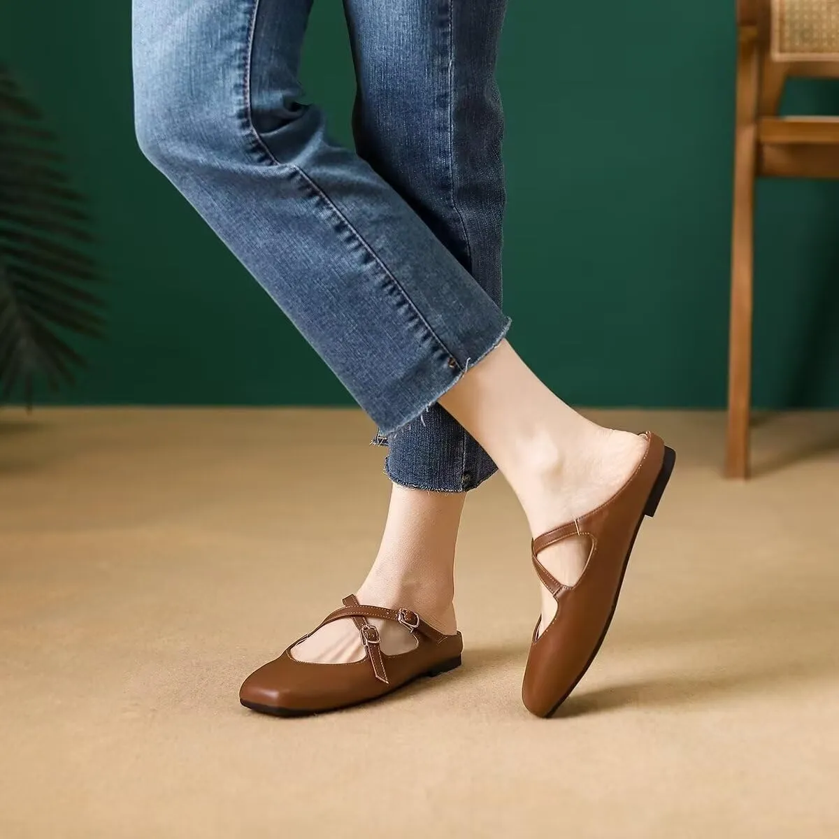 Women Mules Elegant Dressy Flats Closed Toe Microfiber Leather Shoes Adjustable Buckle Strap Mary Jane Casual Office Shoes