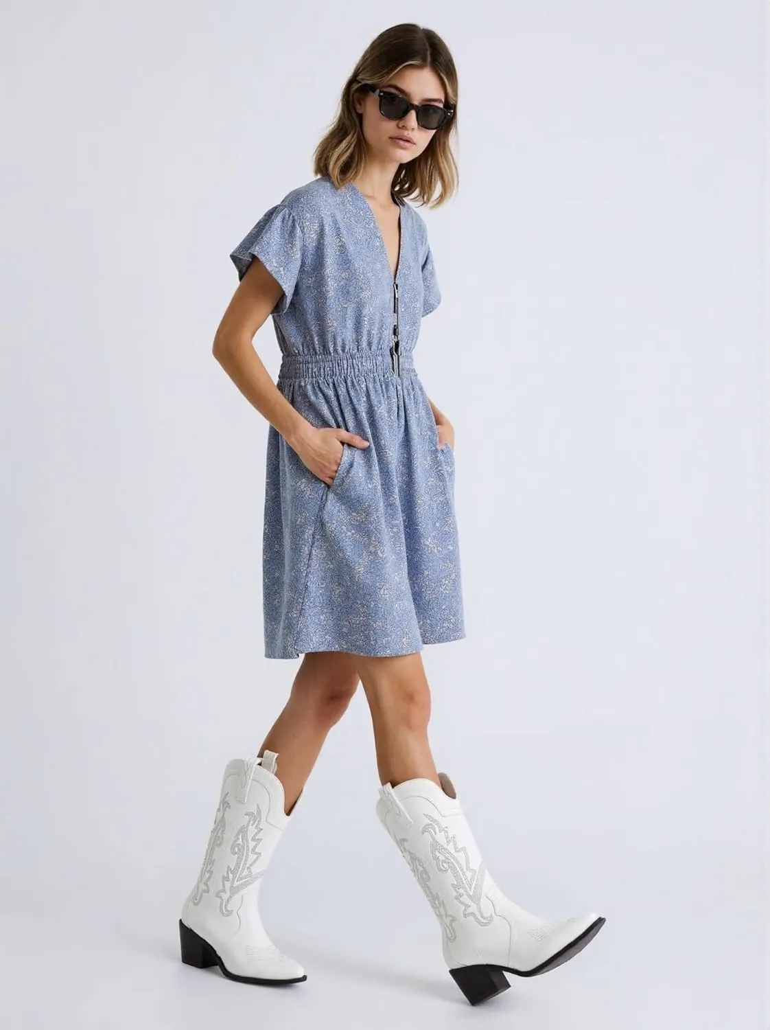 Women's Cowboy Boots Pointed Toe Western Boots Embroidered Mid-Calf Chunky Block Heel Cowgirl Boots