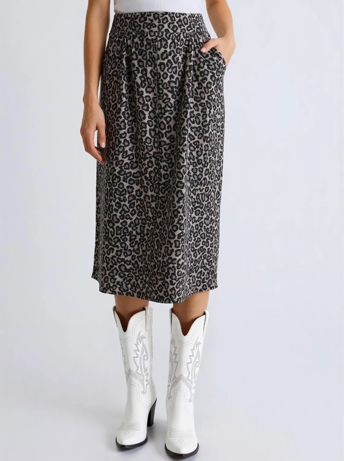 Women's Cowboy Boots Pointed Toe Western Boots Embroidered Mid-Calf Chunky Block Heel Cowgirl Boots