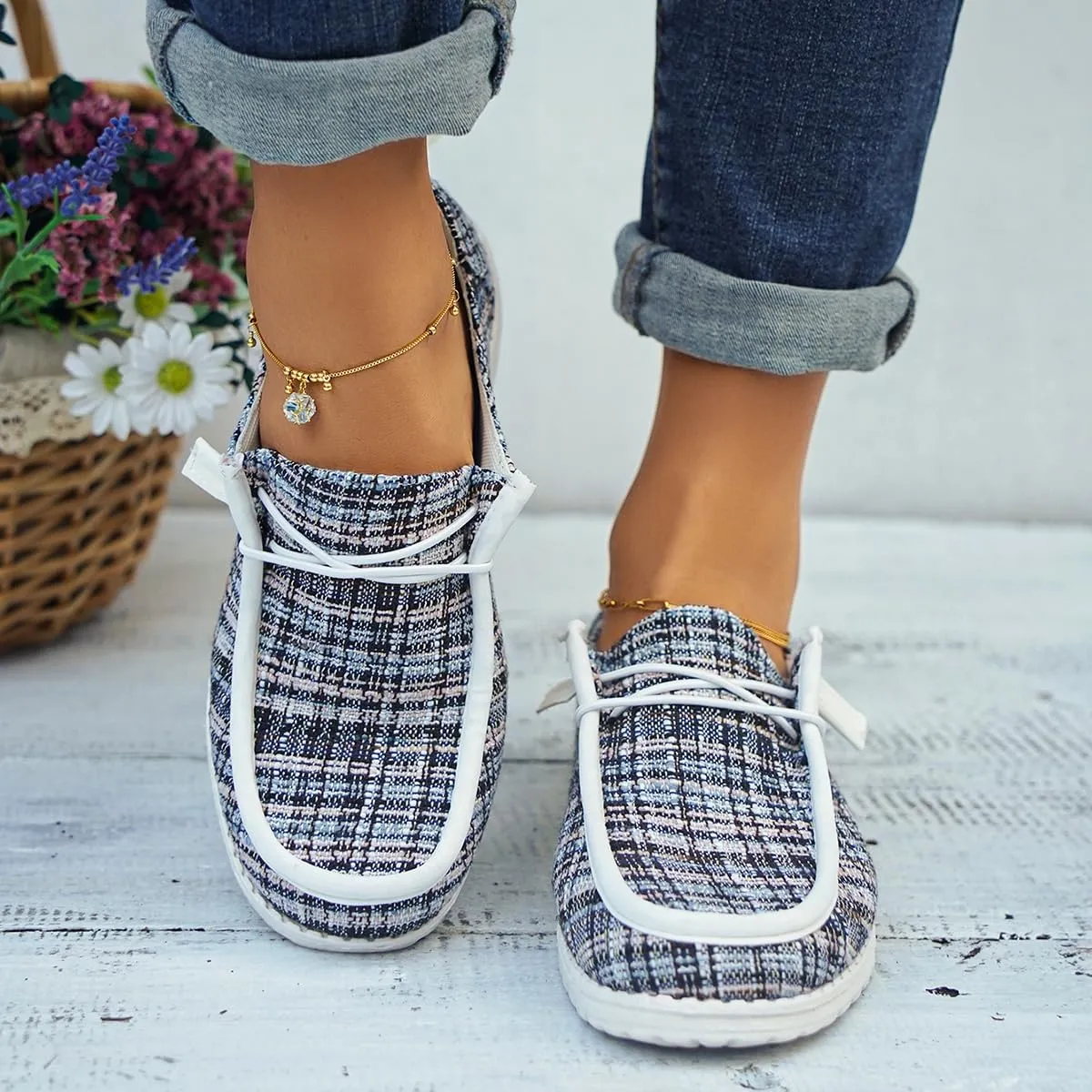 Womens Lace-Up Canvas Lightweight Boat Shoes Casual Comfortable Slip on Knit Loafers Outdoor Walking Low Top Wide Deck Shoes