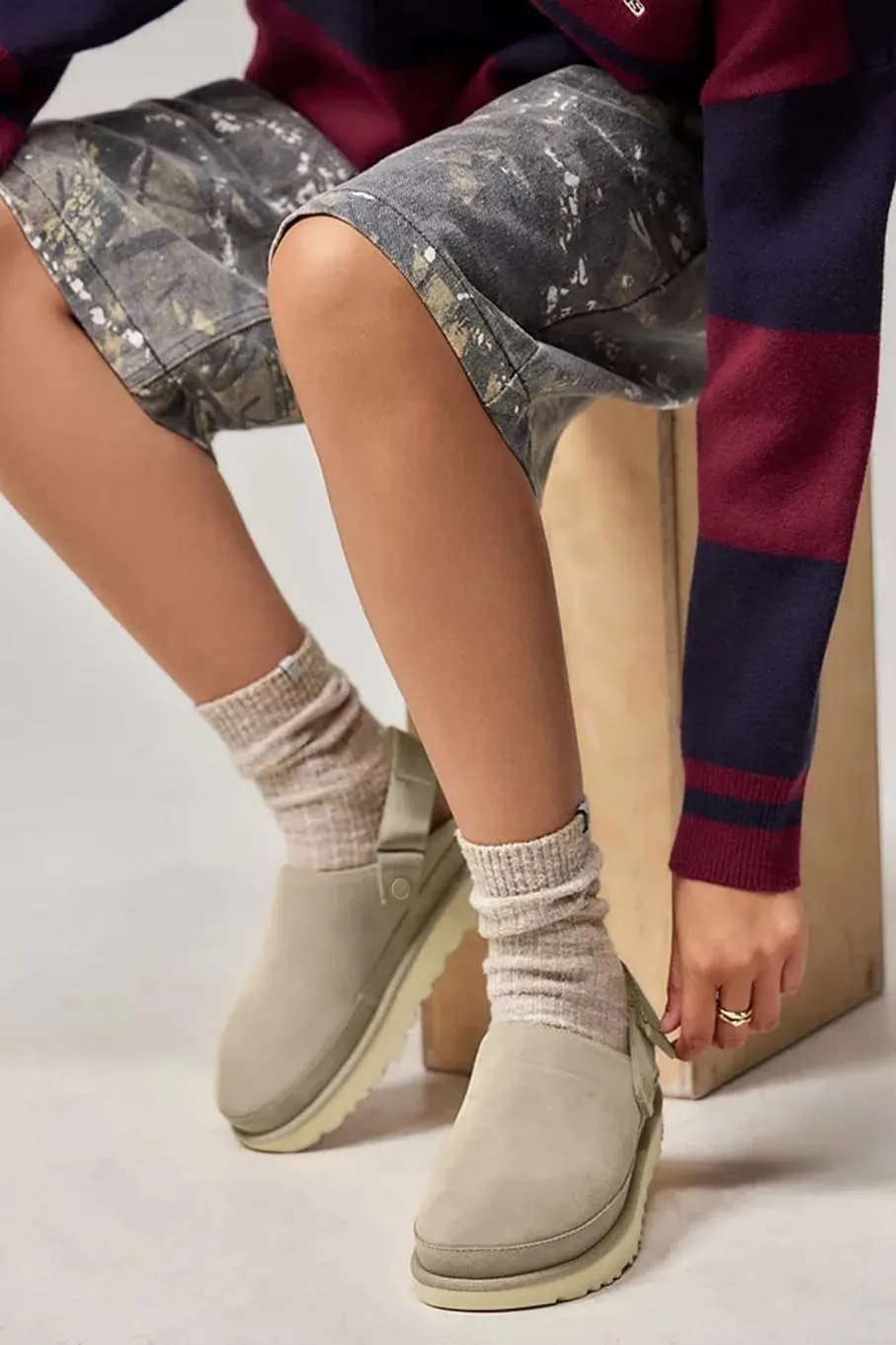 Women's Suede Platform Clogs with Strap Comfy Indoor Outdoor Mules Adjustable Goldenstar Clogs Slippers for Women