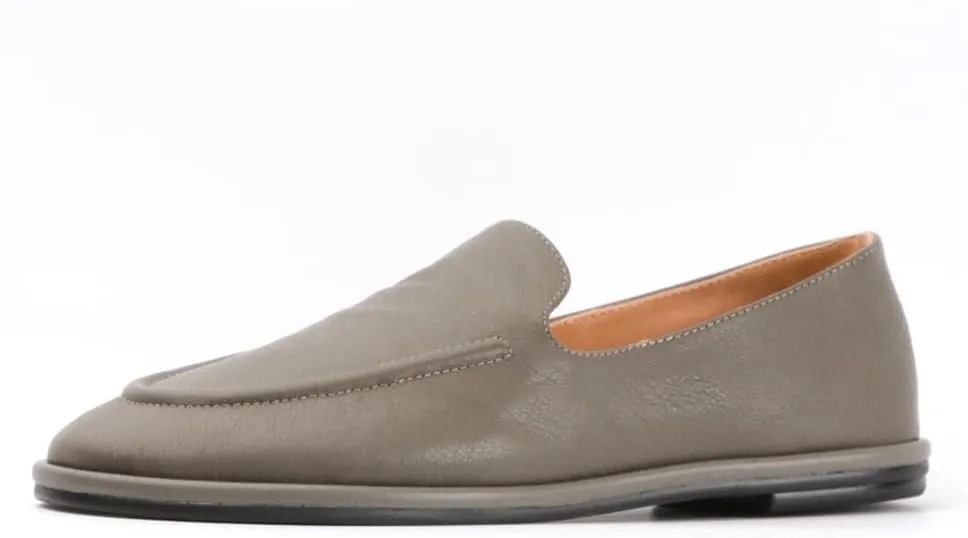 XOBZJH Leather Penny Loafers for Womens Dress Shoes 2024 with Casual Slip on Walk Moccasin Round Toe Designer Flat Comfortable Office Shoes