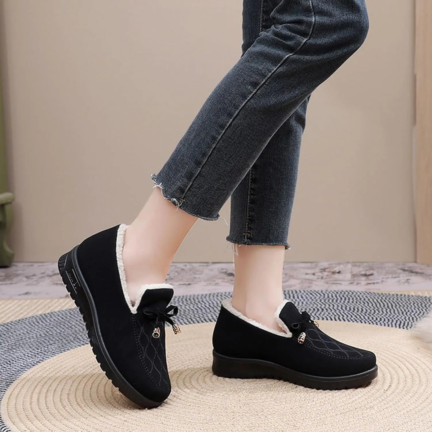 Zeberfi Women's Moccasin Suede Fur Lined Loafers with Bow Tie Retro Embroidery Round Toe Slip On Non-Slip Flats Winter Warm Comfortable Casual Shoes